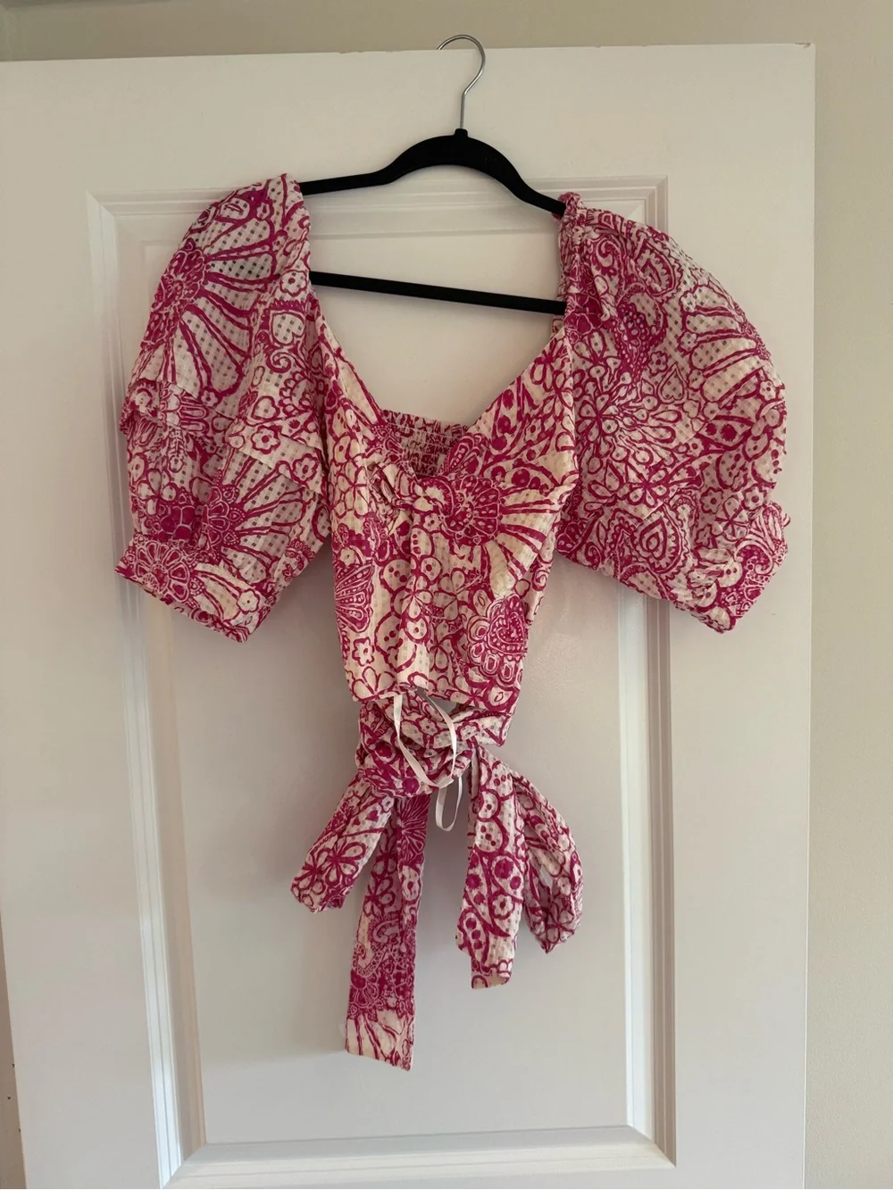 Maeve Anthropologie Pink Floral Tie-Front Puff Sleeve Blouse